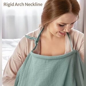 Like New Blissful Diary Muslin Nursing/Breastfeeding Cover/Apron in Roman Green